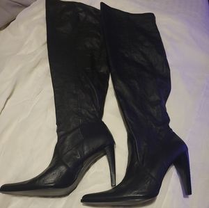Sexy, Tall Black Leather Boots..Size 10...3.5 inch heel👢